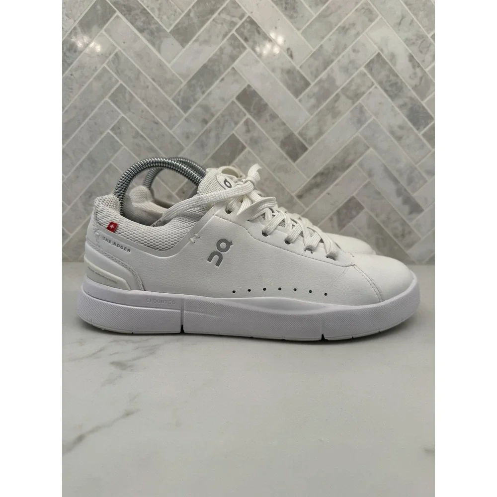 On Cloud The Roger Advantage Sneakers Womens 8.5 Leather Low Top Lace Up Shoes